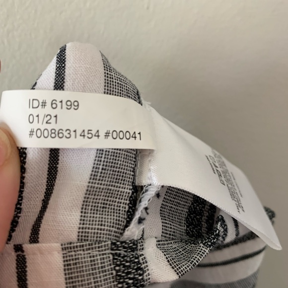 NEW Express Black White Stripe Cotton Ruffle Knot Crop Top Size Large Coastal - Picture 10 of 14